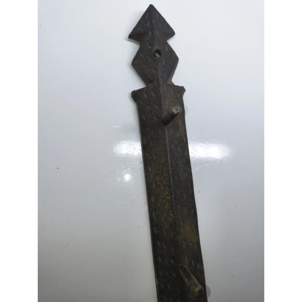 Vintage‎ Iron Metal Wall Hanger~ 4 Hook Key Belt Rack~ Arrow Spear Point Ziz Zag